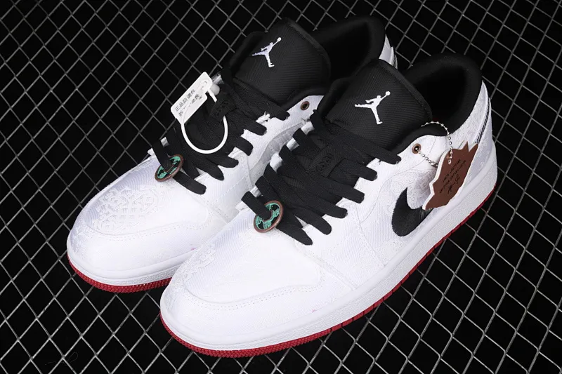 All categories Air Jordan Jordan series basketball shoes Air Jordan 1 Low CLOT x Air Jordan 1 Low "Fearless" AJ1 Joe 1 low-top white silk CU2804-100